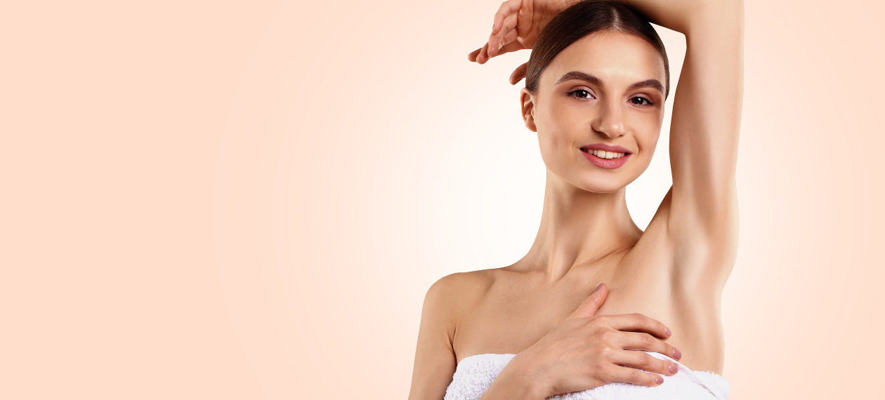 Powiększanie piersi przez pachę